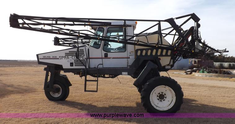 image for item K3042 Melroe SpraCoupe 3430-80 self-propelled sprayer