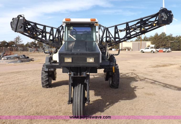 image for item K3042 Melroe SpraCoupe 3430-80 self-propelled sprayer