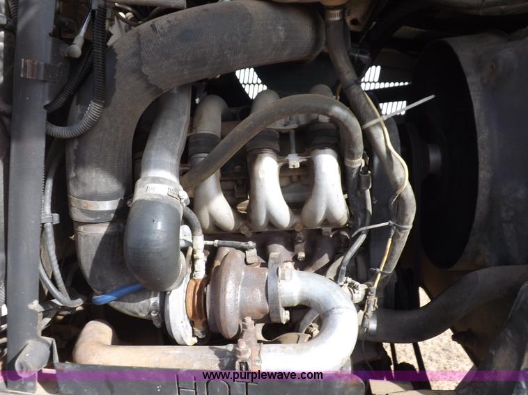 image for item K3042 Melroe SpraCoupe 3430-80 self-propelled sprayer