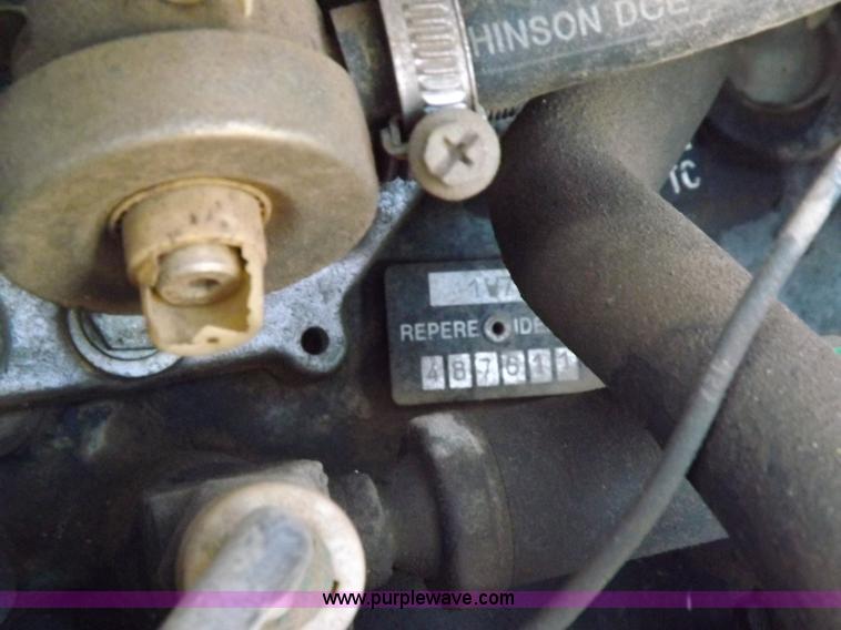 image for item K3042 Melroe SpraCoupe 3430-80 self-propelled sprayer