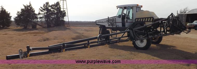 image for item K3042 Melroe SpraCoupe 3430-80 self-propelled sprayer