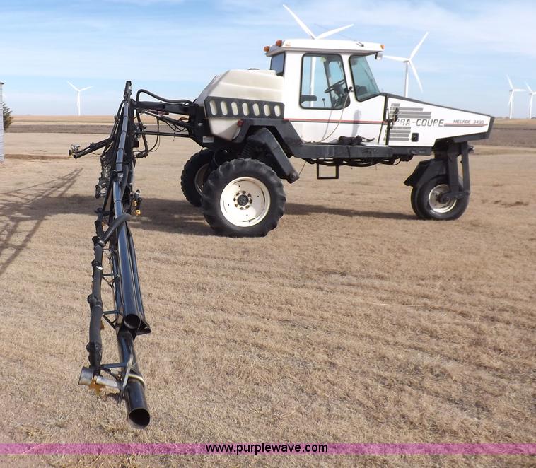 image for item K3042 Melroe SpraCoupe 3430-80 self-propelled sprayer