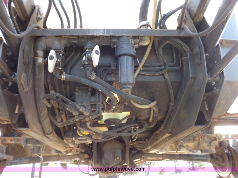 image for item K3042 Melroe SpraCoupe 3430-80 self-propelled sprayer