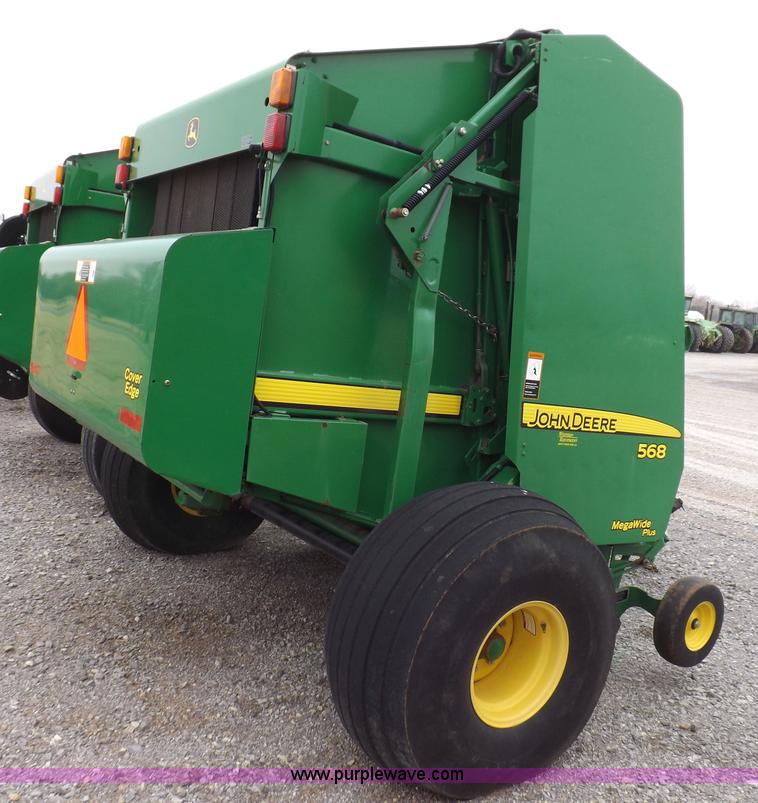 image for item K3077 2007 John Deere 568 round baler