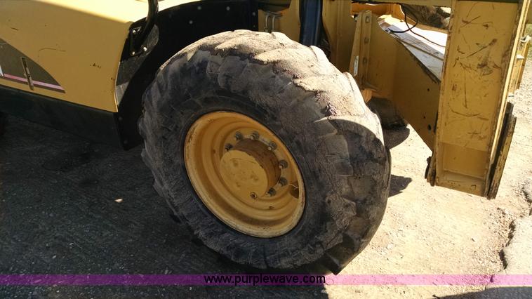 image for item AW9126 2006 Caterpillar TH460B telehandler