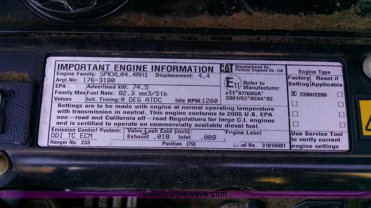 image for item AW9126 2006 Caterpillar TH460B telehandler