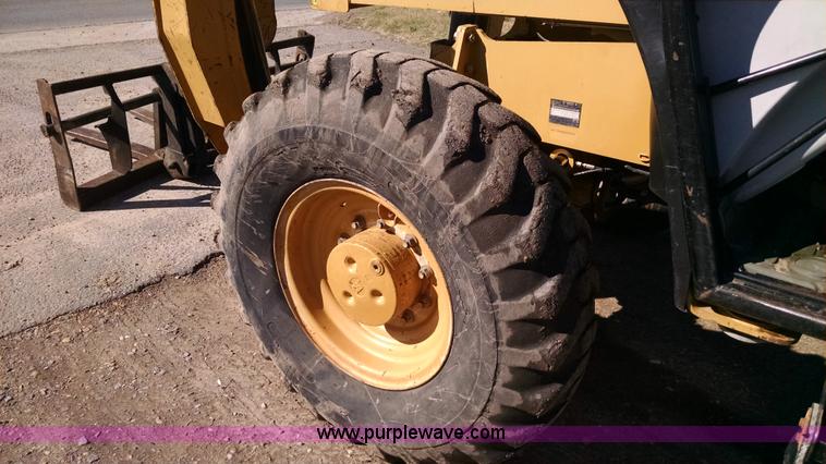 image for item AW9126 2006 Caterpillar TH460B telehandler