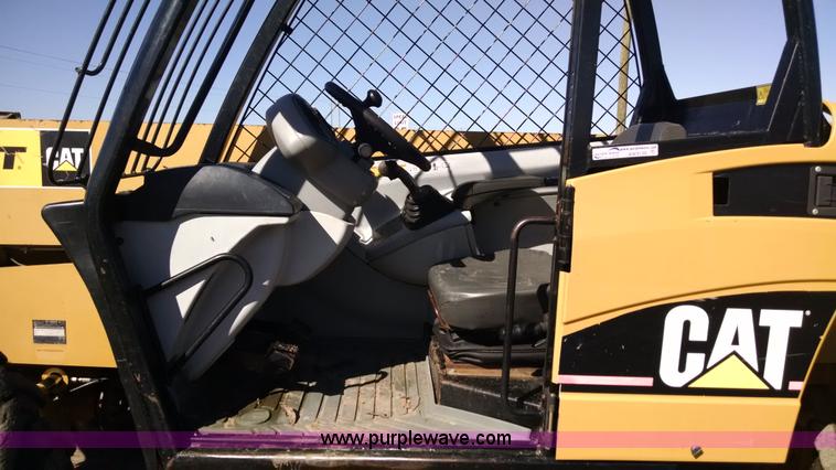 image for item AW9126 2006 Caterpillar TH460B telehandler