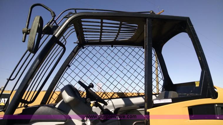 image for item AW9126 2006 Caterpillar TH460B telehandler