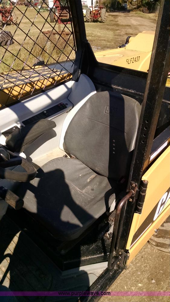 image for item AW9126 2006 Caterpillar TH460B telehandler