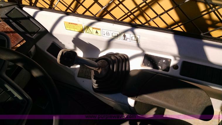 image for item AW9126 2006 Caterpillar TH460B telehandler