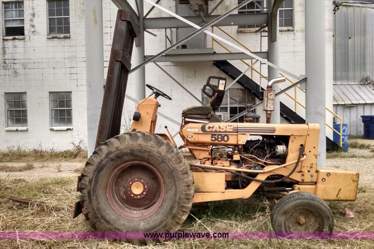 image for item AW9133 Case 5800K forklift