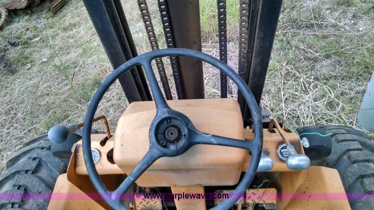 image for item AW9133 Case 5800K forklift