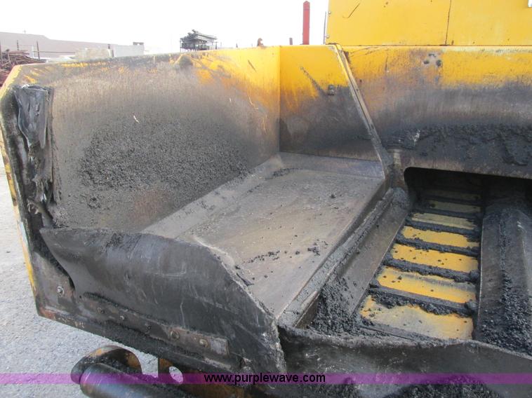 image for item AW9797 2000 Blaw Knox PF5510 paver