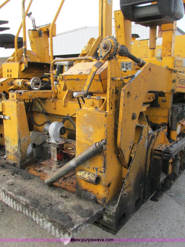 image for item AW9797 2000 Blaw Knox PF5510 paver