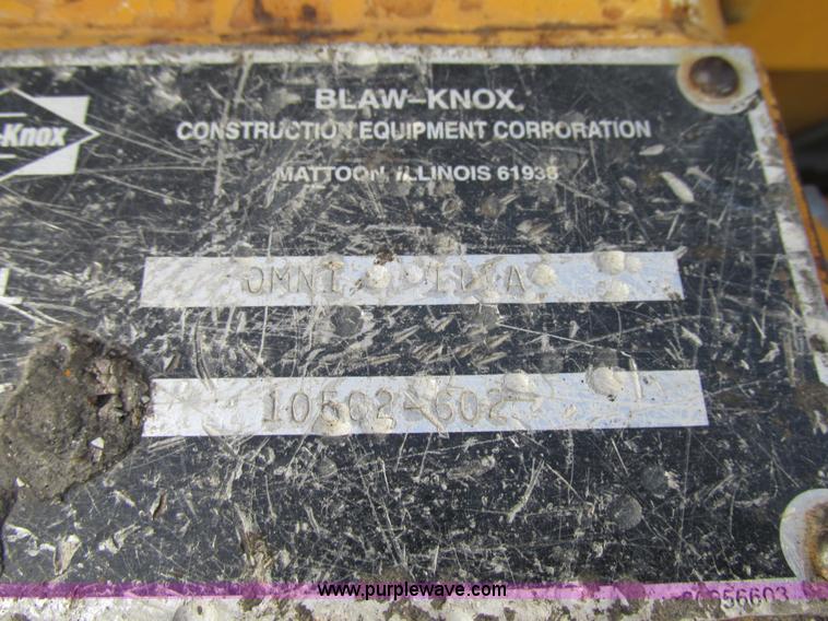 image for item AW9797 2000 Blaw Knox PF5510 paver