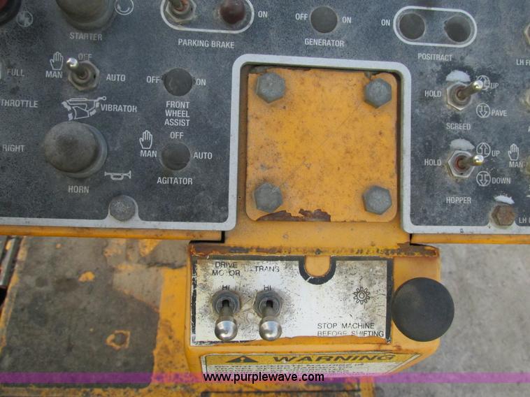 image for item AW9797 2000 Blaw Knox PF5510 paver