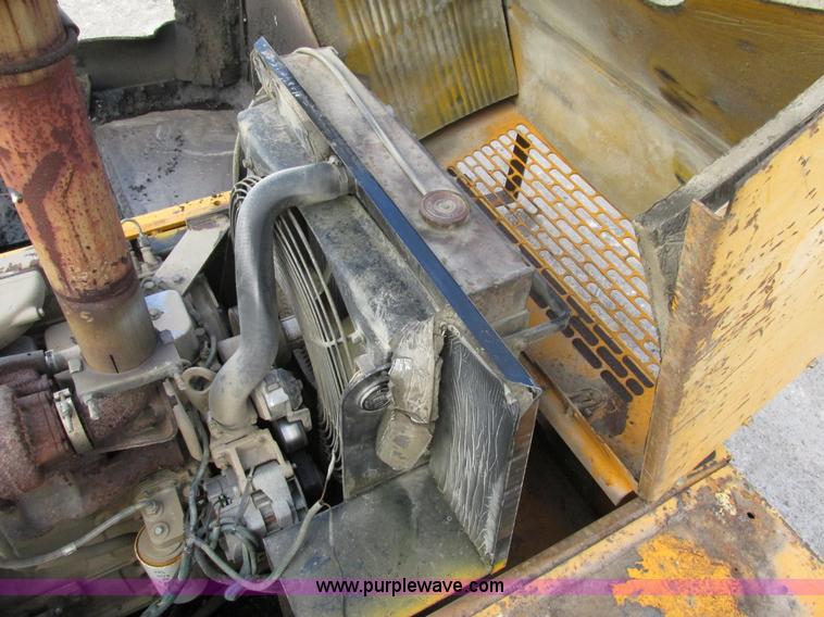 image for item AW9797 2000 Blaw Knox PF5510 paver