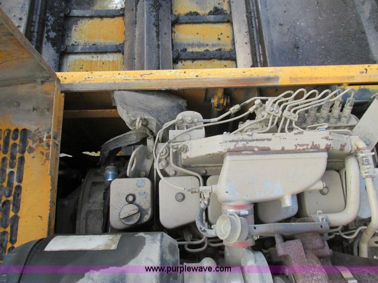 image for item AW9797 2000 Blaw Knox PF5510 paver