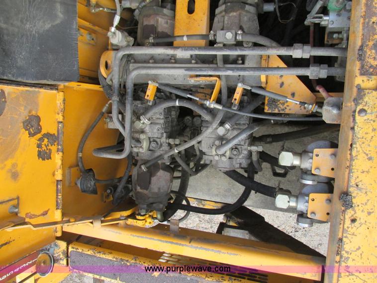 image for item AW9797 2000 Blaw Knox PF5510 paver