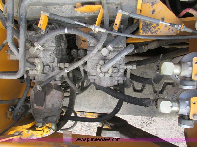 image for item AW9797 2000 Blaw Knox PF5510 paver