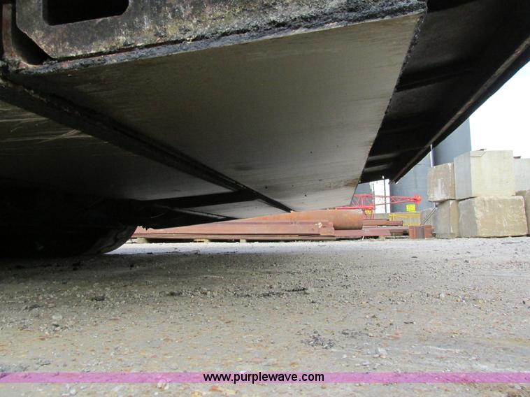 image for item AW9797 2000 Blaw Knox PF5510 paver