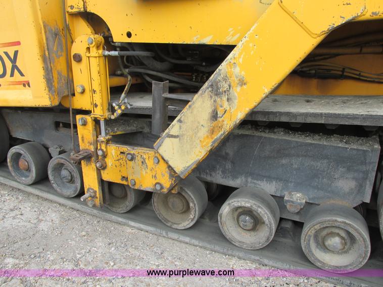 image for item AW9797 2000 Blaw Knox PF5510 paver