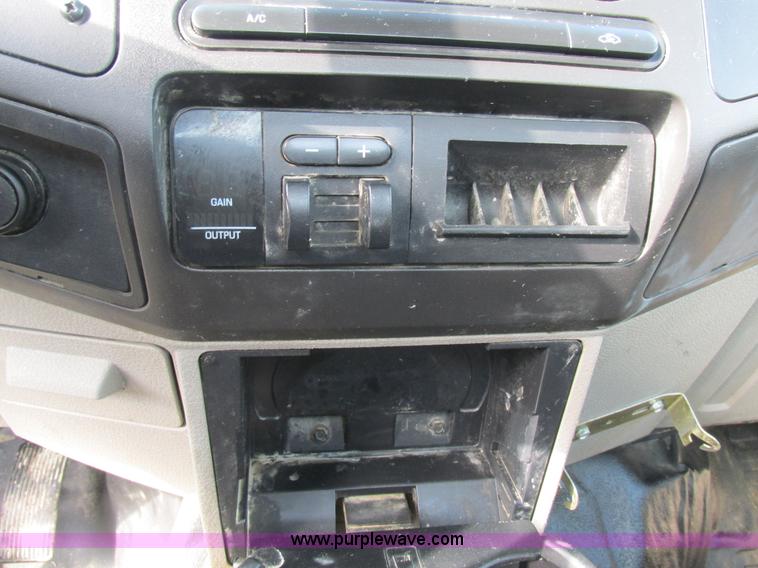 image for item AW9798 2008 Ford F250 Super Duty XL pickup truck