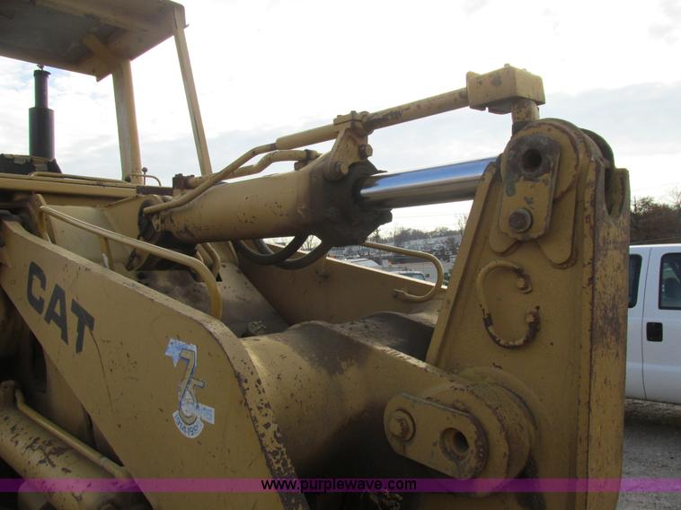 image for item AW9799 1987 Caterpillar 963A track loader