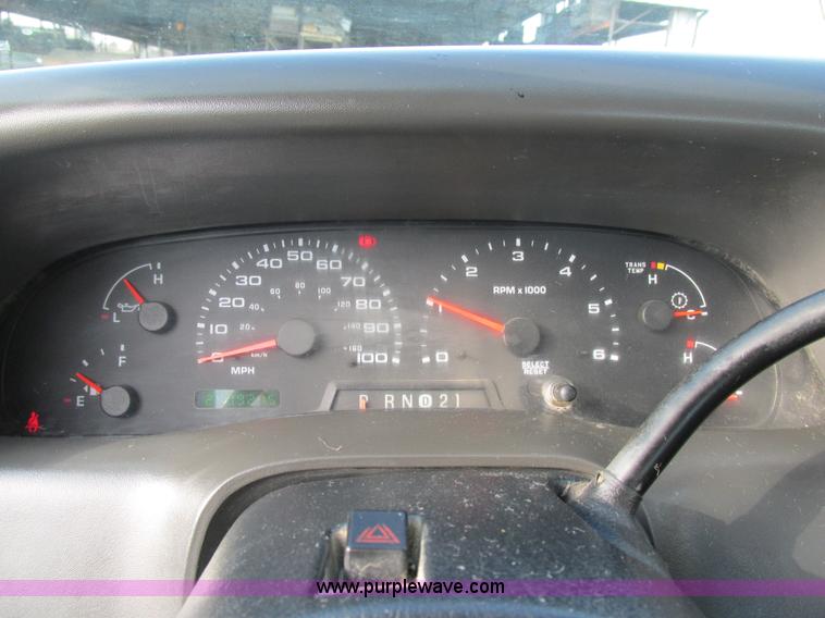 image for item AW9800 2004 Ford F250 Super Duty XL SuperCab pickup truck