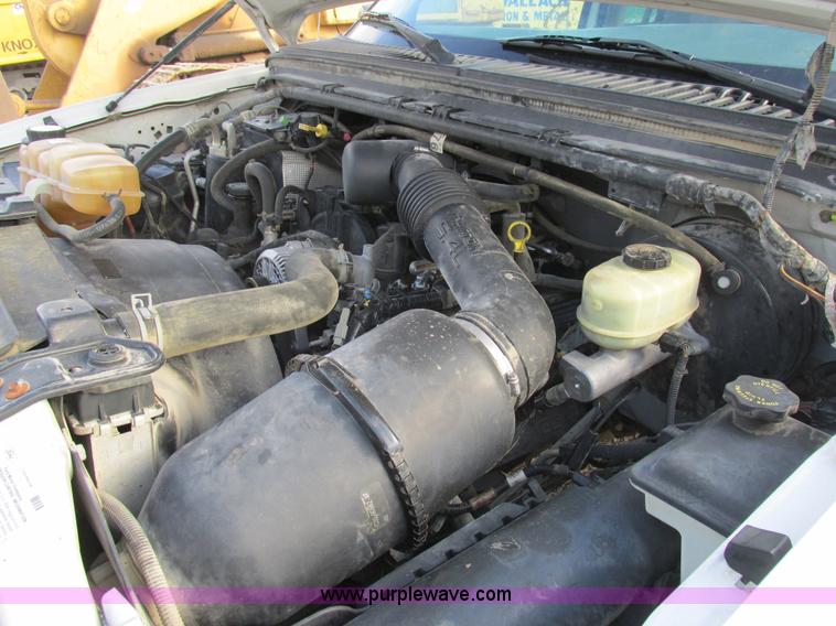 image for item AW9800 2004 Ford F250 Super Duty XL SuperCab pickup truck