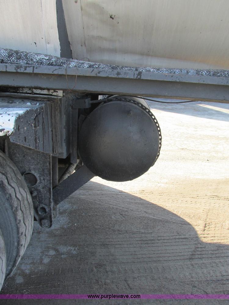 image for item AW9803 1970 Fruehauf insulated tanker trailer