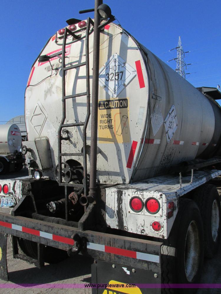 image for item AW9803 1970 Fruehauf insulated tanker trailer