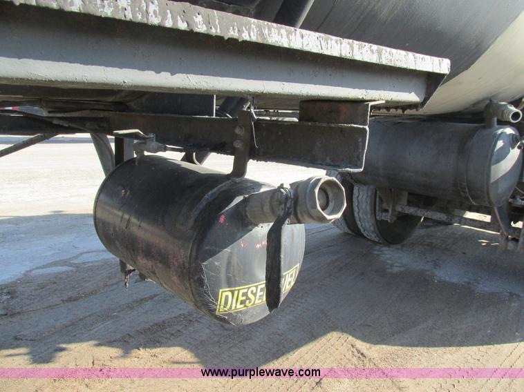 image for item AW9803 1970 Fruehauf insulated tanker trailer