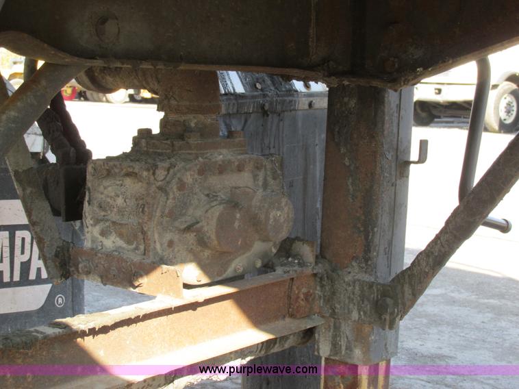 image for item AW9803 1970 Fruehauf insulated tanker trailer