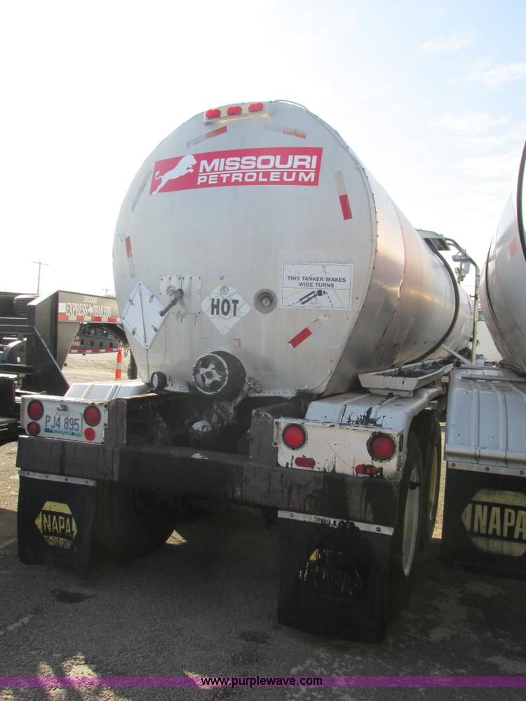 image for item AW9804 1976 Fruehauf aluminum insulated tanker trailer