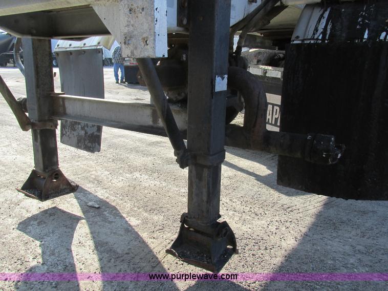 image for item AW9804 1976 Fruehauf aluminum insulated tanker trailer