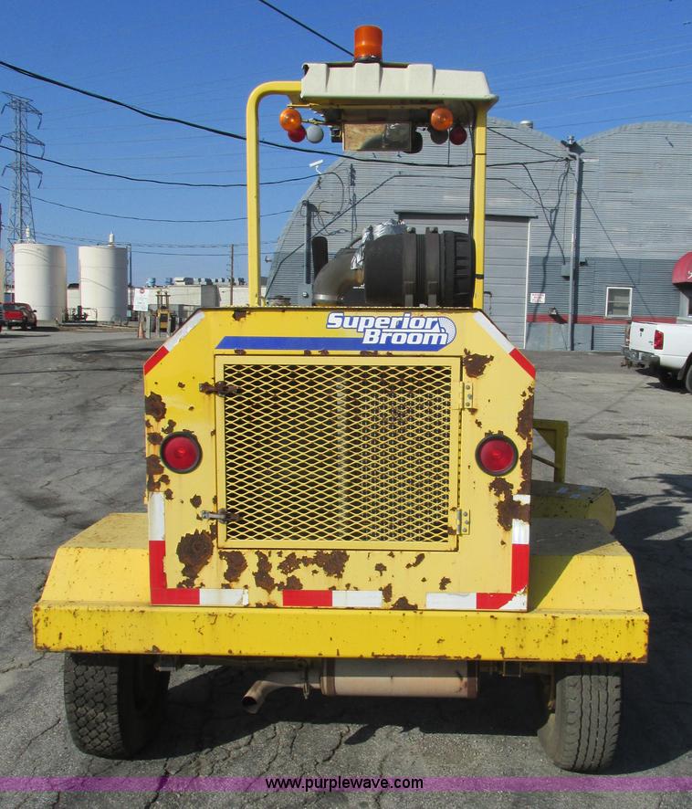 image for item AW9805 2005 Superior DT80J broom