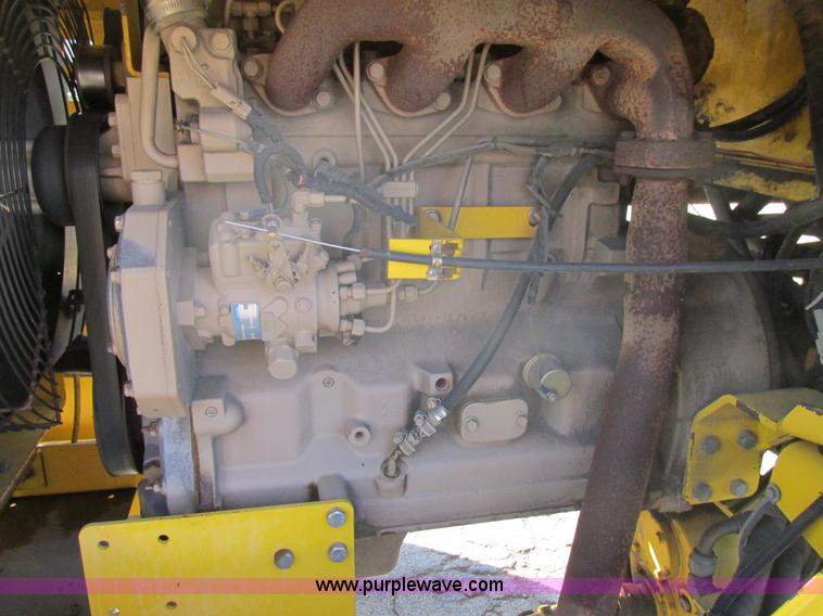 image for item AW9805 2005 Superior DT80J broom