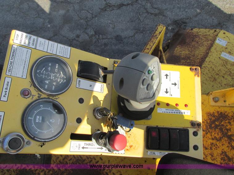 image for item AW9805 2005 Superior DT80J broom