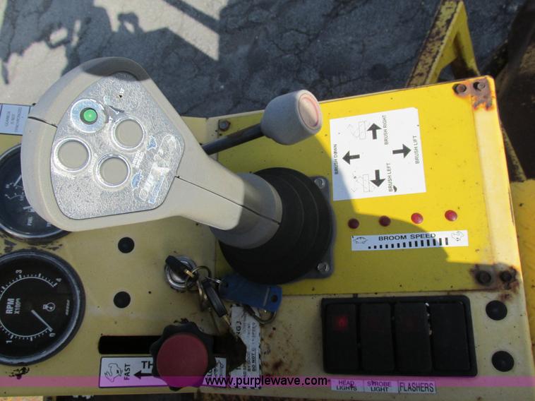 image for item AW9805 2005 Superior DT80J broom