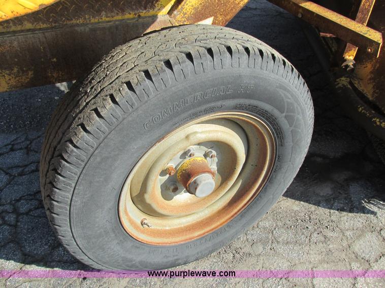 image for item AW9805 2005 Superior DT80J broom