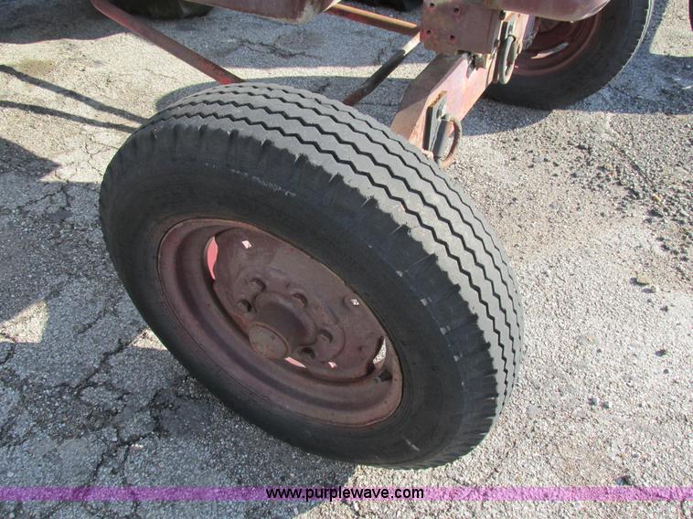 image for item AW9806 (4) Schramm 160 Pneumatractors