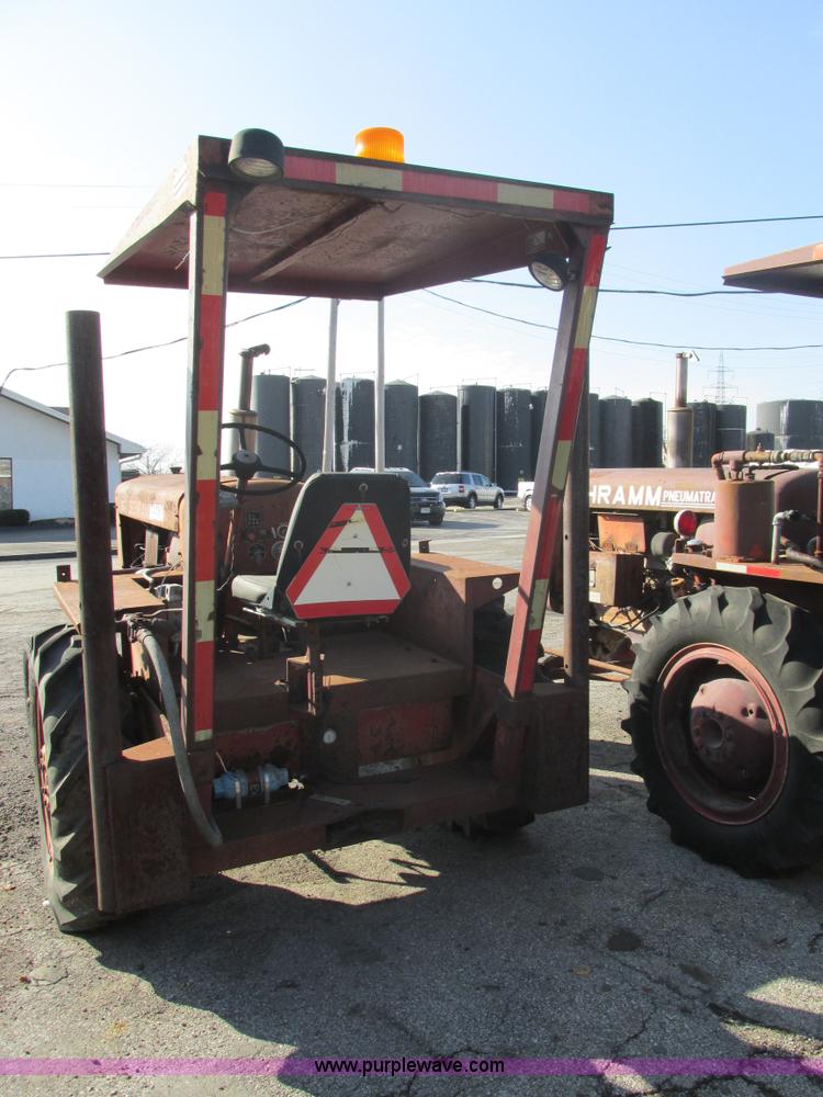 image for item AW9806 (4) Schramm 160 Pneumatractors