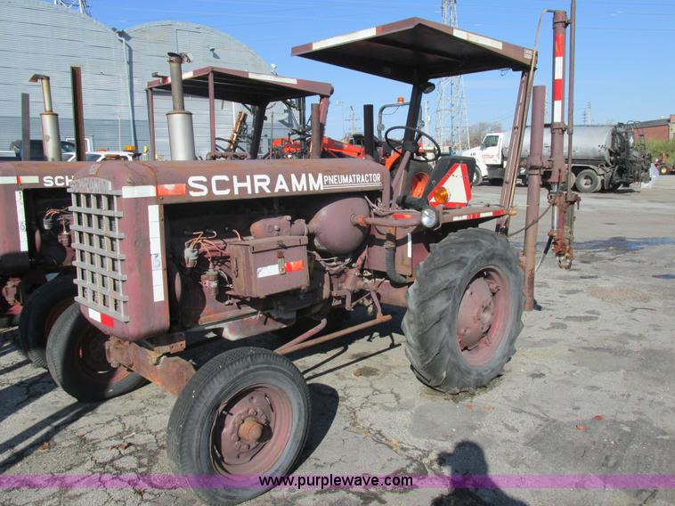 image for item AW9806 (4) Schramm 160 Pneumatractors