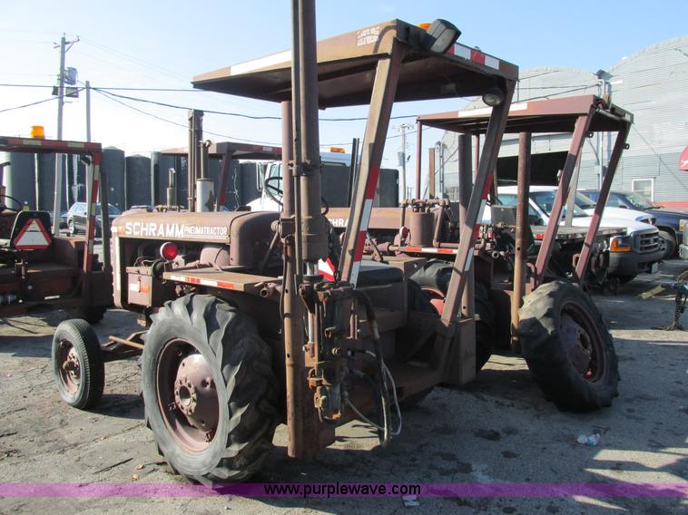 image for item AW9806 (4) Schramm 160 Pneumatractors