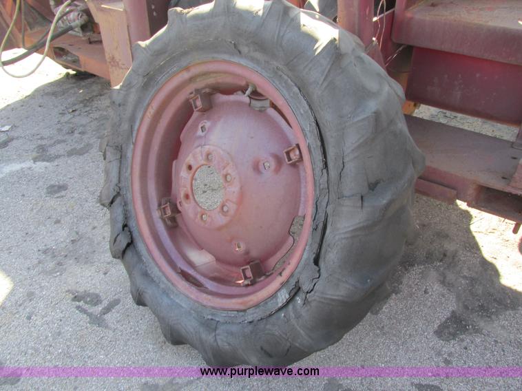 image for item AW9806 (4) Schramm 160 Pneumatractors