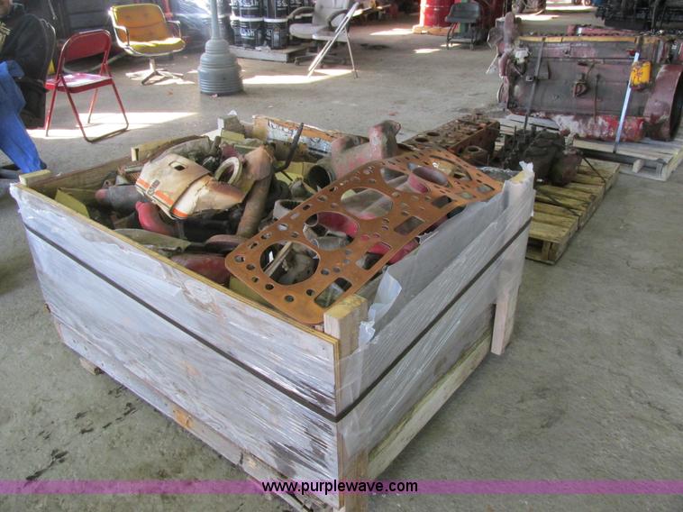 image for item AW9806 (4) Schramm 160 Pneumatractors