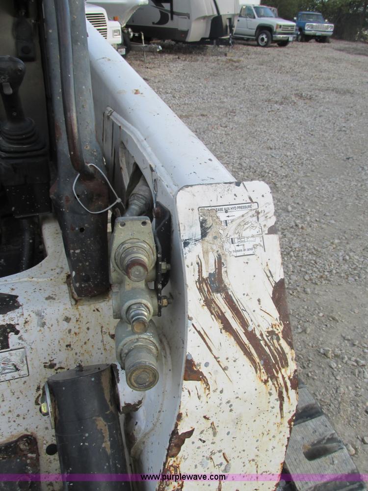 image for item AW9820 2006 Bobcat T250 skid steer