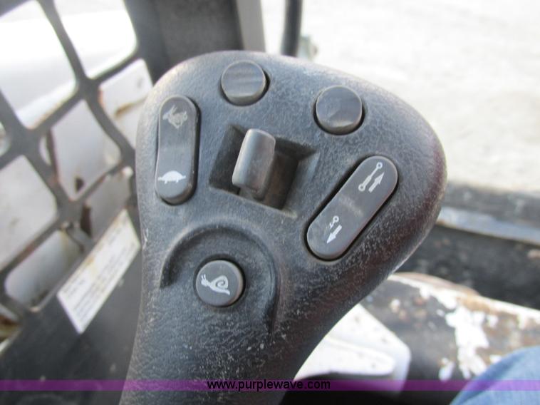 image for item AW9820 2006 Bobcat T250 skid steer